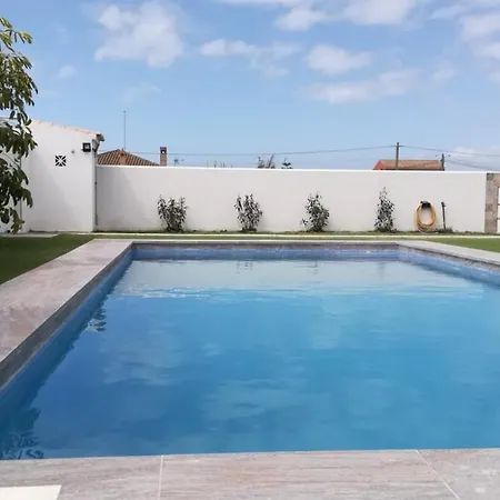 Casa Toria كونيل ذي لا فرونتيرا